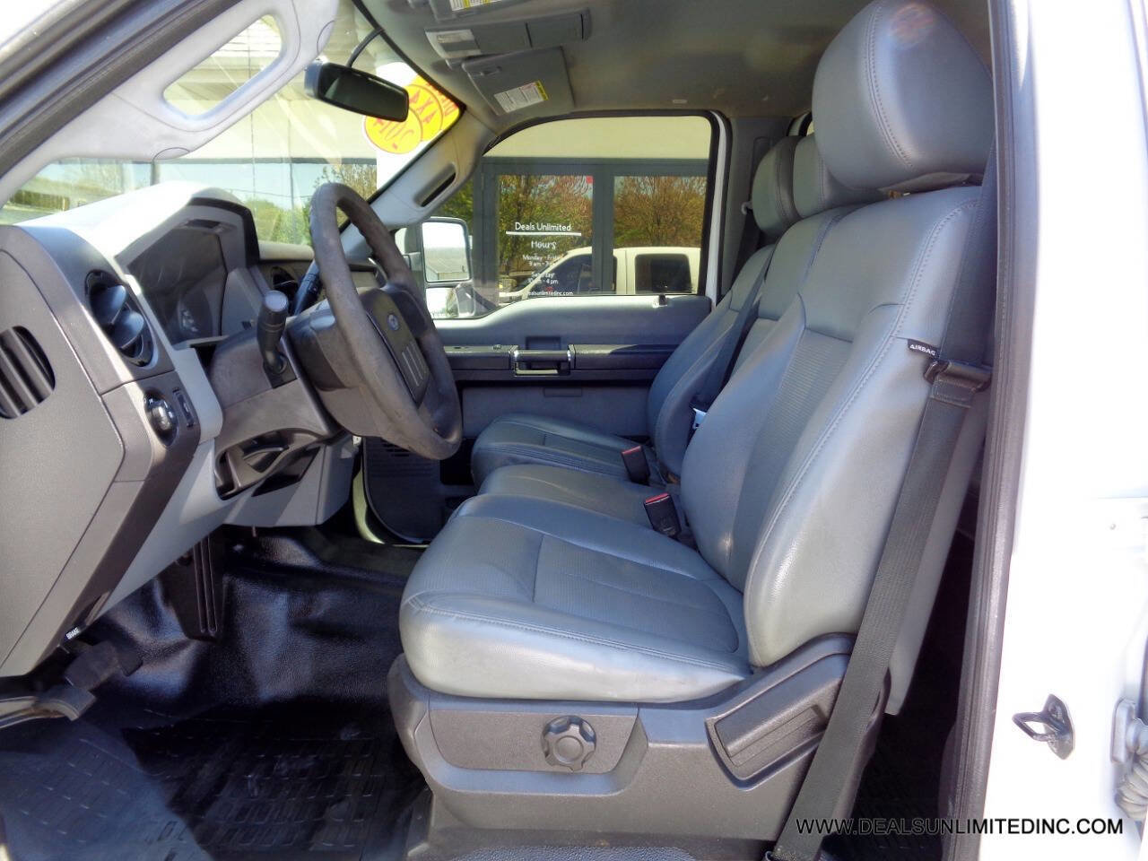 Used 2014 Ford F250 XL w/ Power Equipment Group image 9