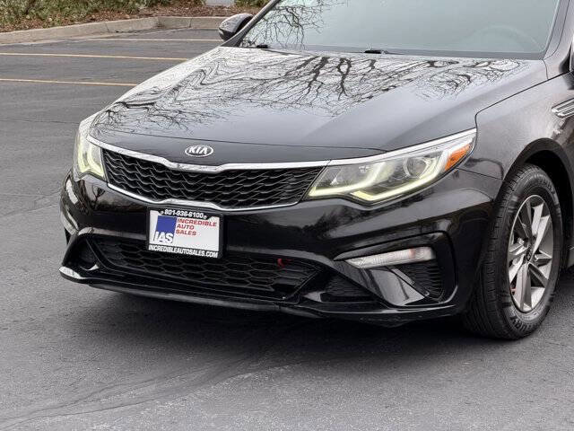 Used 2020 Kia Optima LX image 10