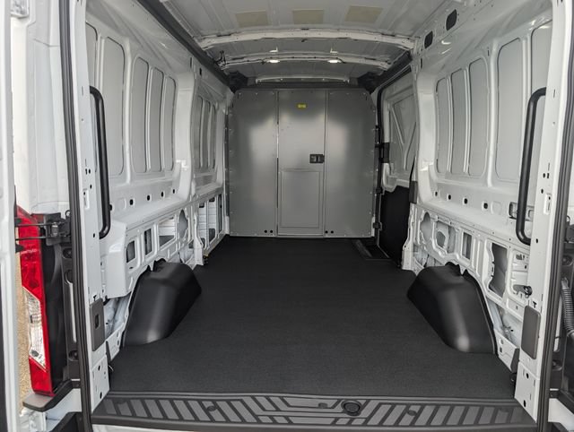 New 2026 Ford Transit 250 148 Medium Roof RWD image 10