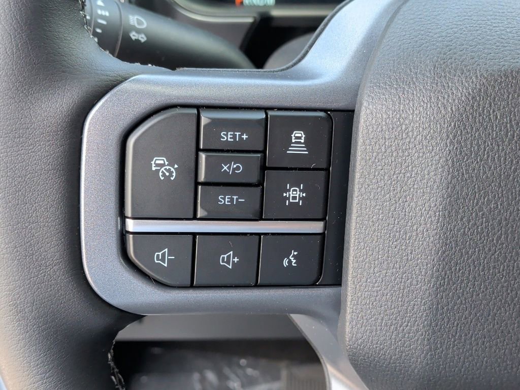 New 2026 Ford F250 Lariat w/ Black Appearance Package image 19