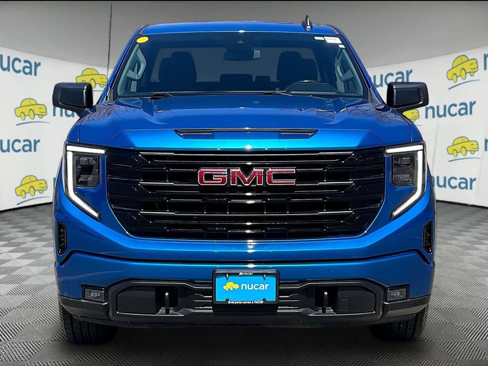 Used 2022 GMC Sierra 1500 Elevation w/ X31 Off-Road Package AWD/4WD image 2