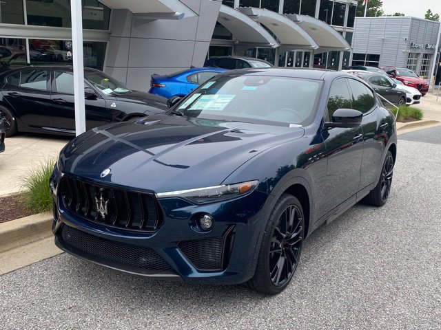 New 2024 Maserati Levante Trofeo AWD/4WD image 2