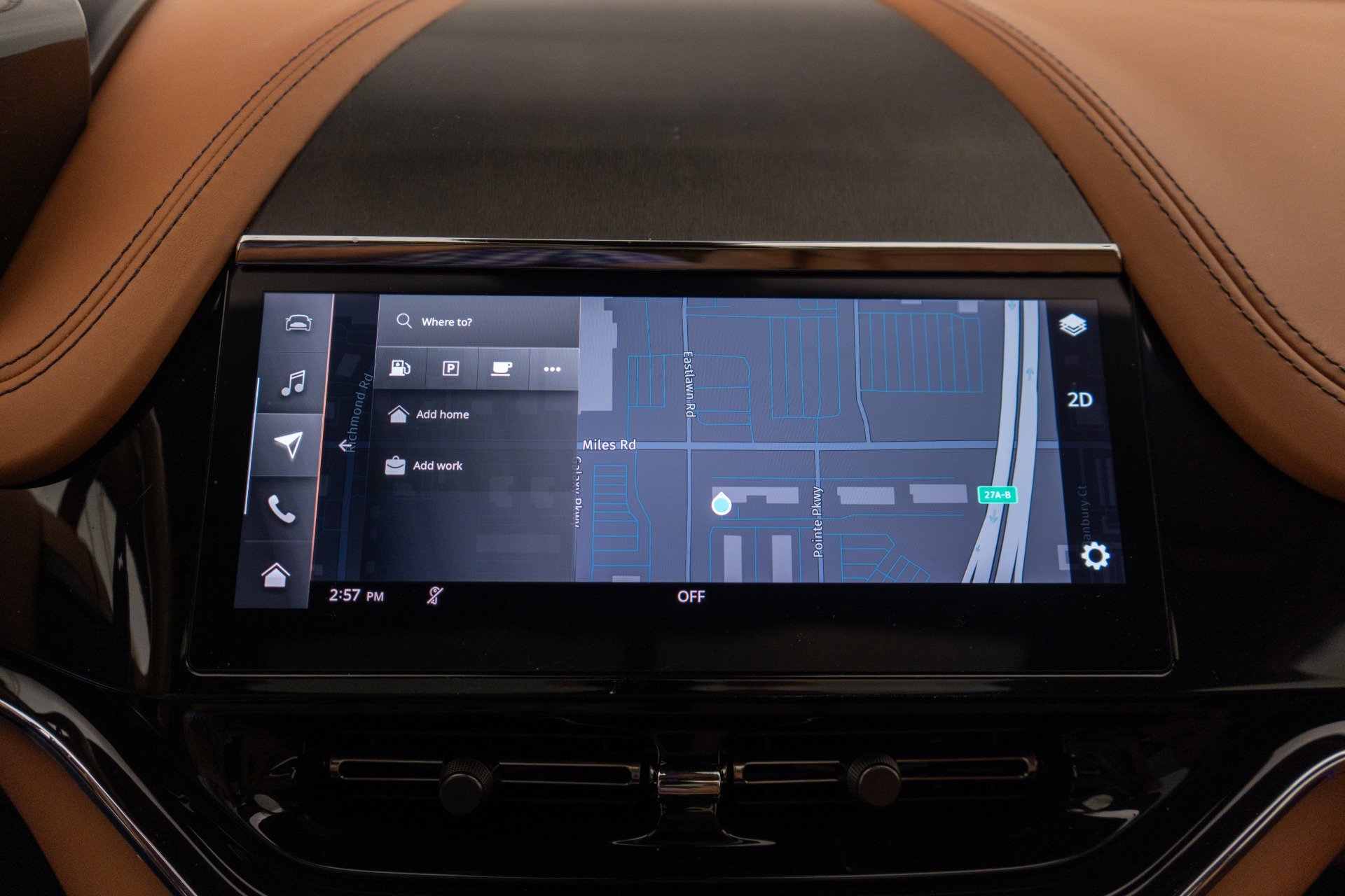 Used 2025 Aston Martin DBX 707 AWD/4WD image 17