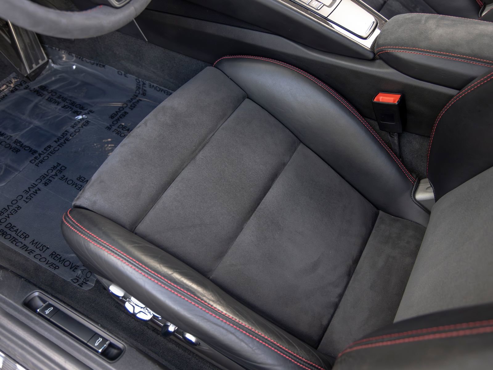 Certified 2018 Porsche 911 GT3 RWD image 30