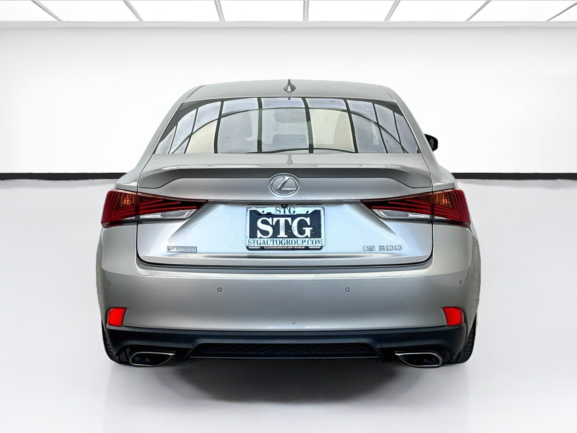 Used 2020 Lexus IS 300 F Sport w/ F Sport Package RWD image 5