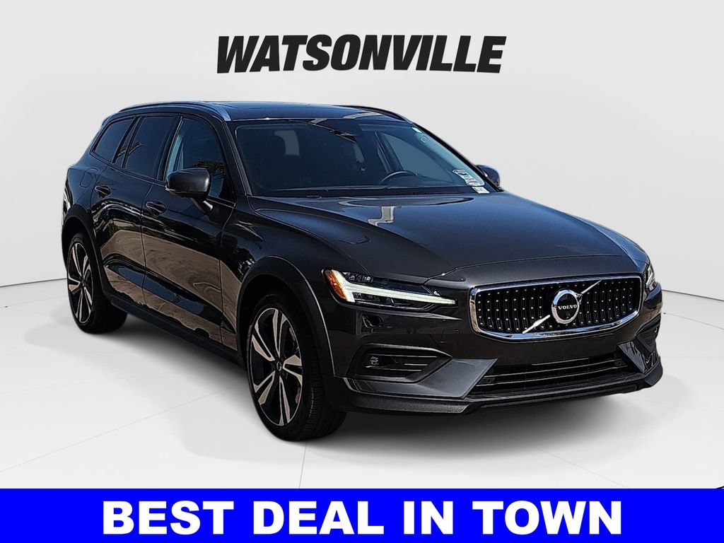 Used 2025 Volvo V60 B5 Cross Country Plus