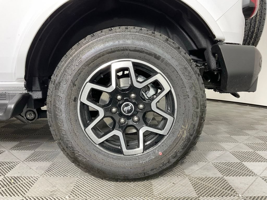 New 2026 Ford Bronco Outer Banks AWD/4WD image 10