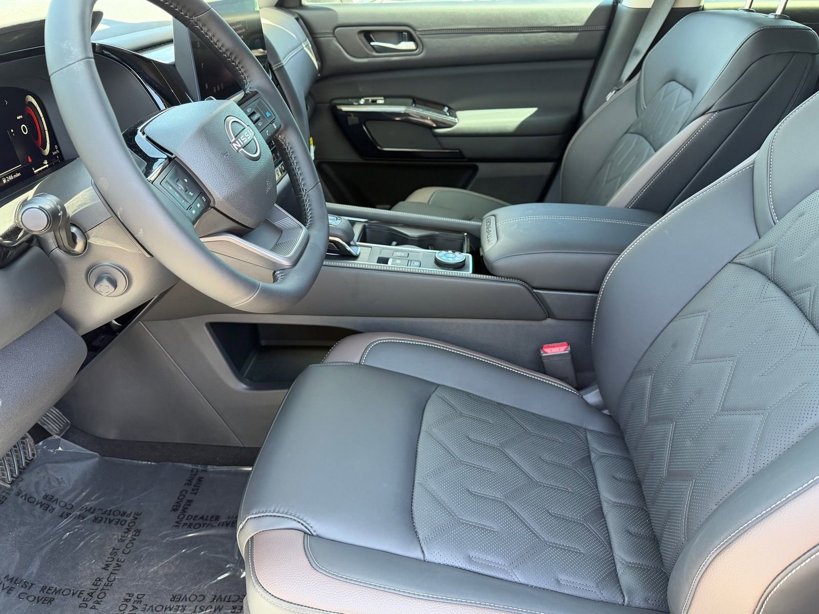 New 2026 Nissan Pathfinder Platinum AWD/4WD image 15