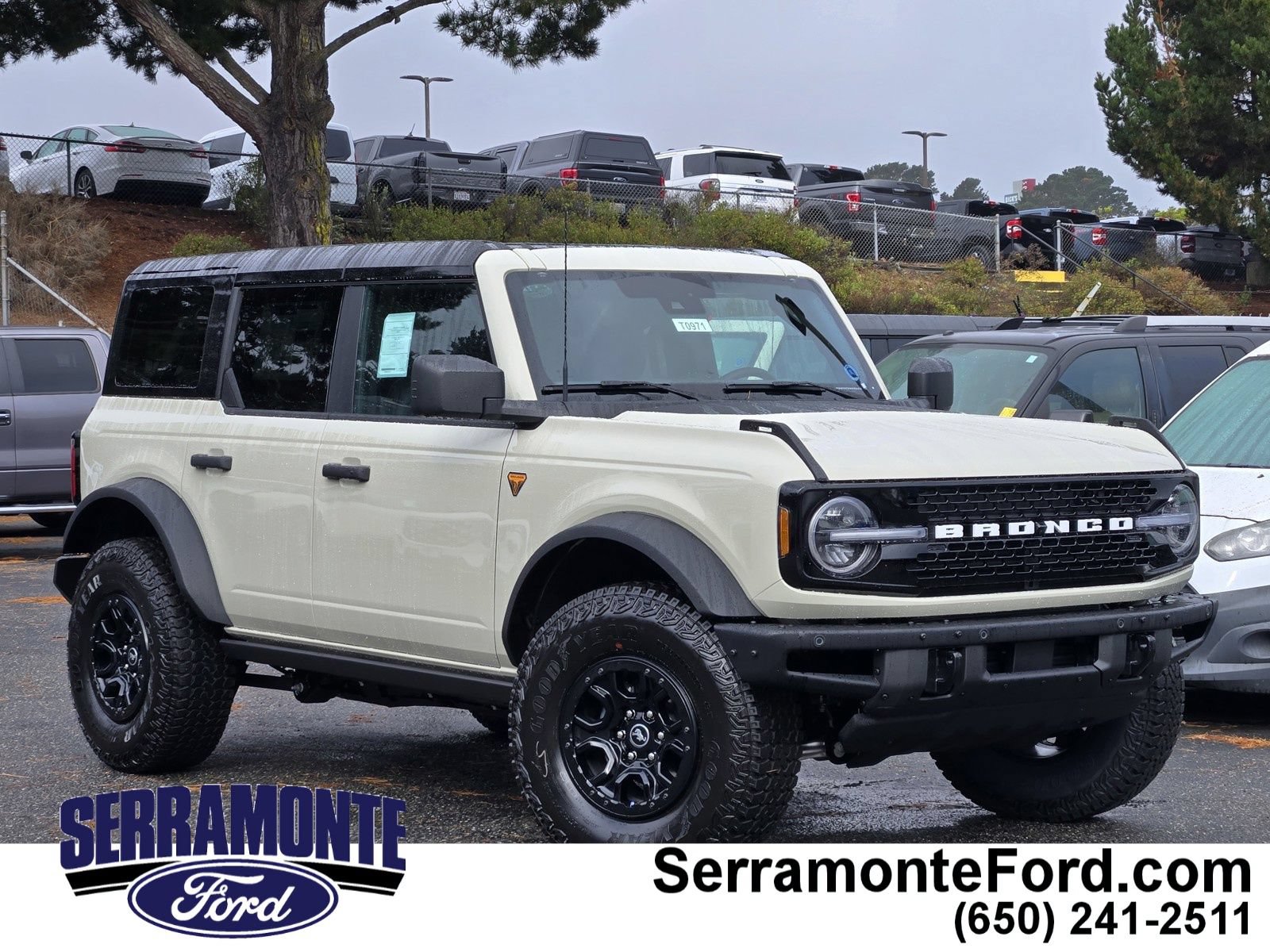 New 2026 Ford Bronco Badlands w/ Wildtrak Package AWD/4WD image 1