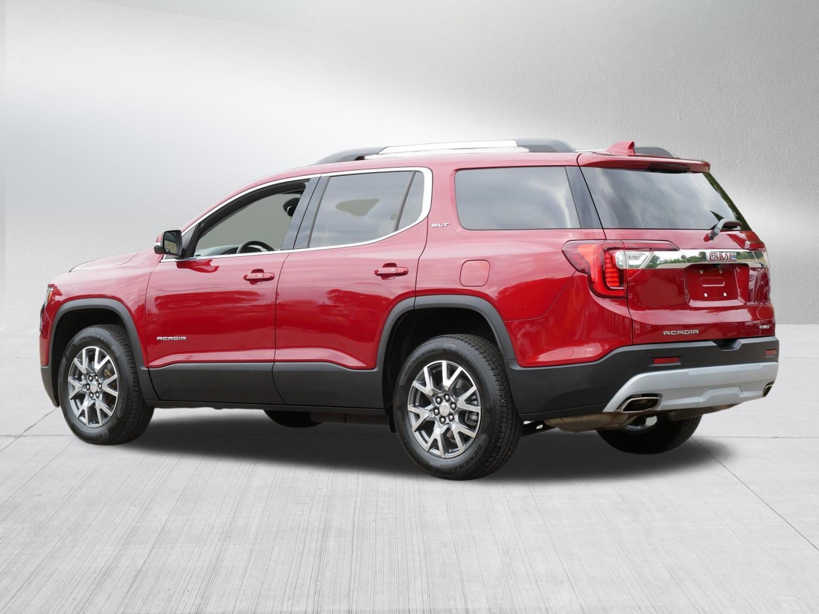 Used 2023 GMC Acadia SLT AWD/4WD image 5