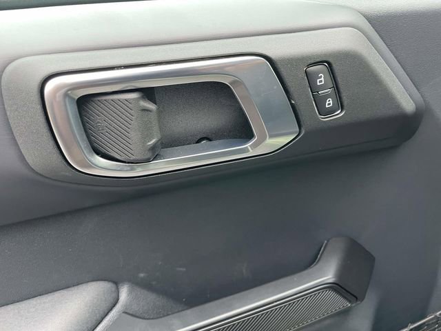 New 2025 Ford Bronco Badlands image 13