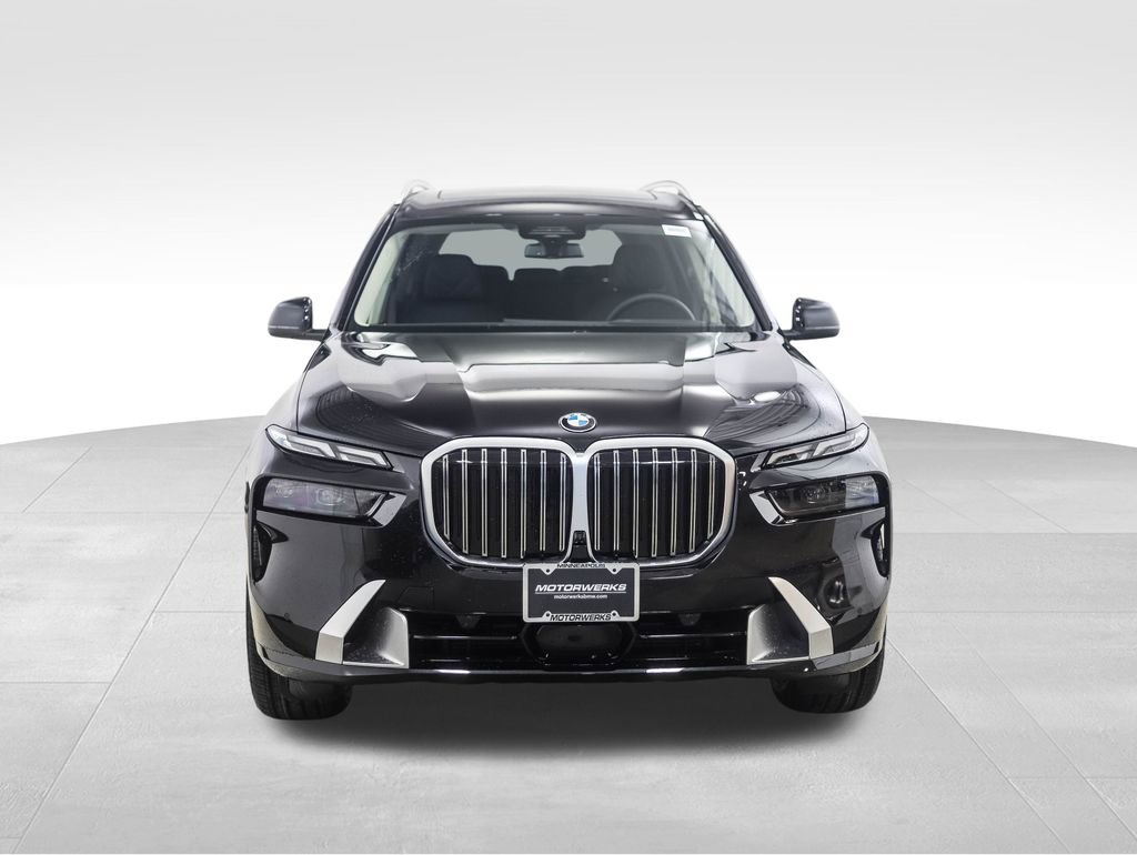 Used 2025 BMW X7 xDrive40i image 8