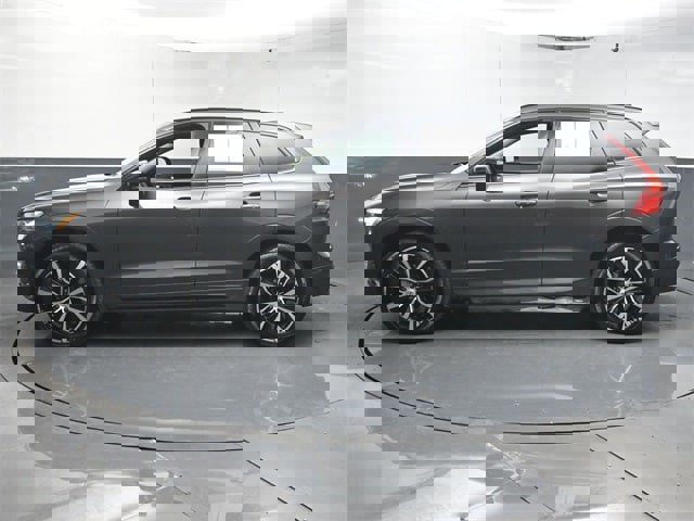 Certified 2023 Volvo XC60 B5 Plus image 5