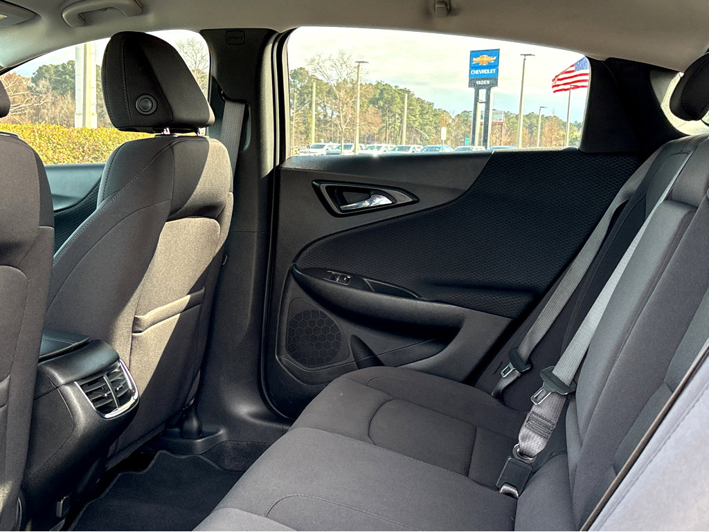 Used 2022 Chevrolet Malibu LT image 21