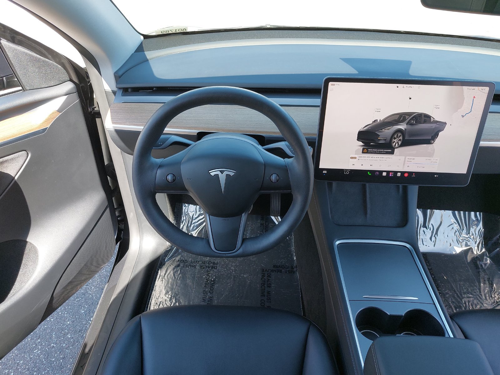 Used 2023 Tesla Model Y 2WD image 16