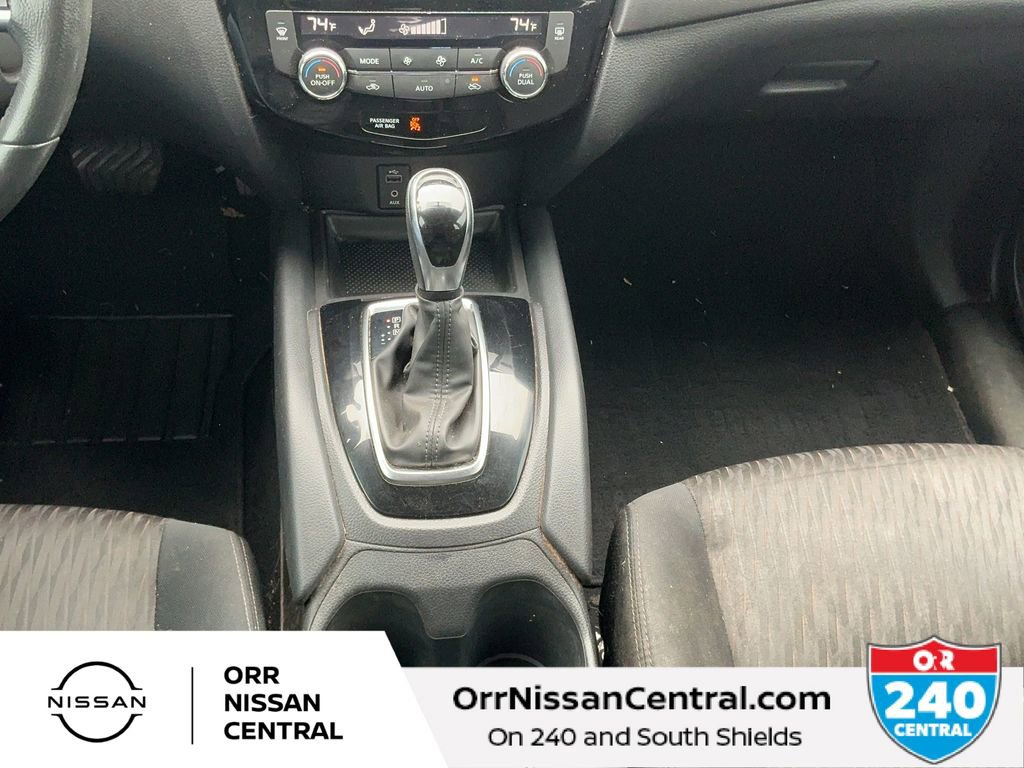 Used 2017 Nissan Rogue SV FWD image 23