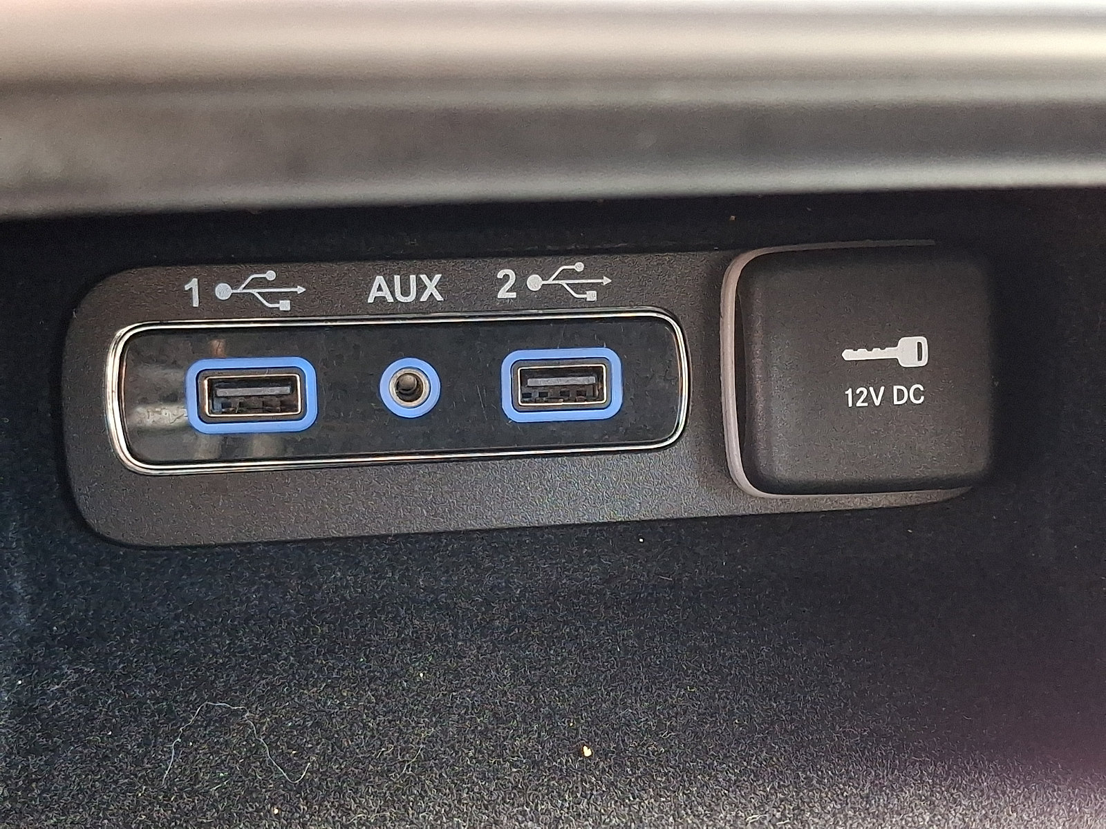 Used 2019 Jeep Grand Cherokee Altitude AWD/4WD image 26