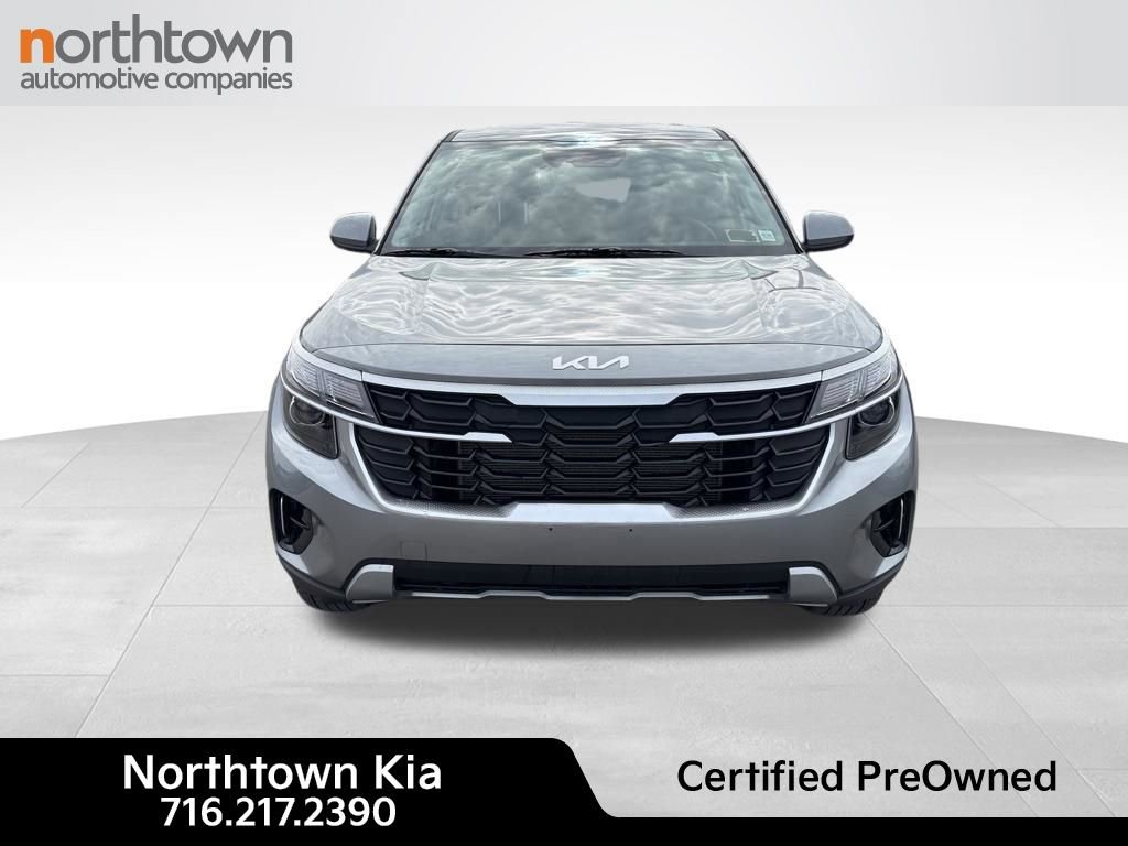 Certified 2025 Kia Seltos LX image 3