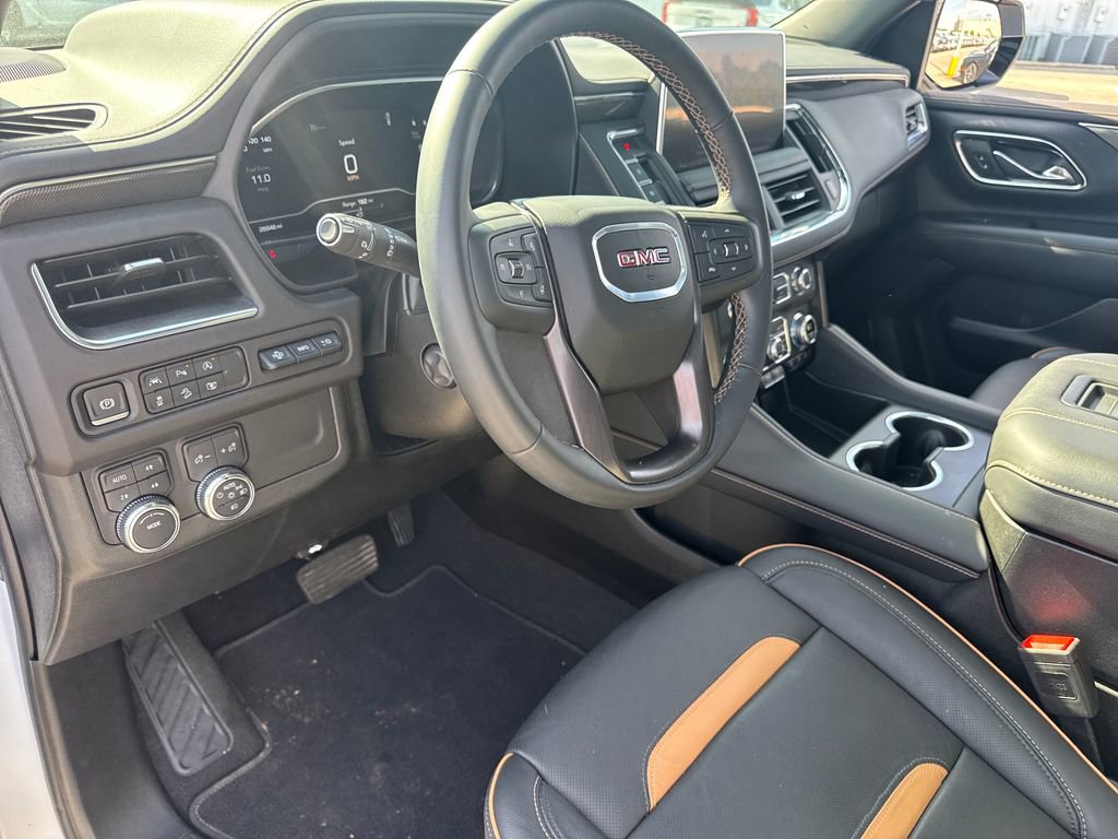 Used 2024 GMC Yukon AT4 w/ AT4 Premium Package AWD/4WD image 16