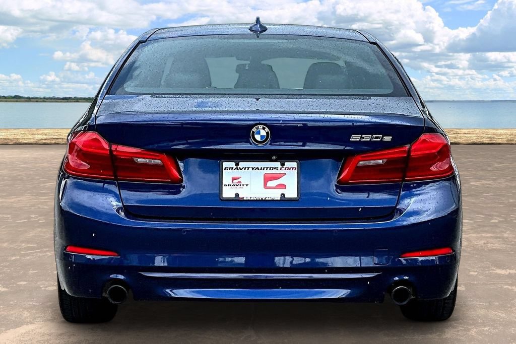 Used 2019 BMW 530e xDrive w/ Luxury Seating Package AWD/4WD image 5