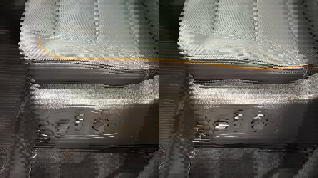 New 2026 GMC Acadia AT4 w/ LPO, Floor Liner Package image 26