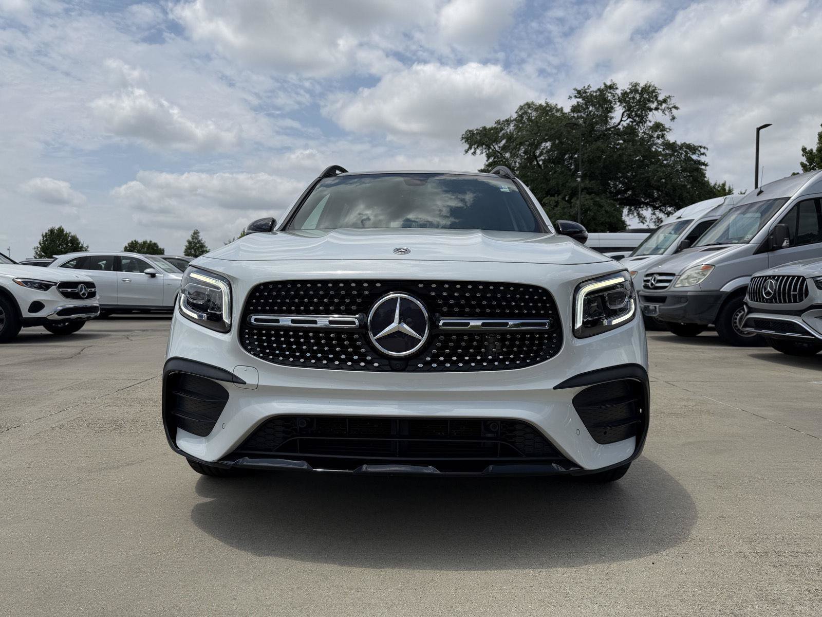 Certified 2022 Mercedes-Benz GLB 250 image 2