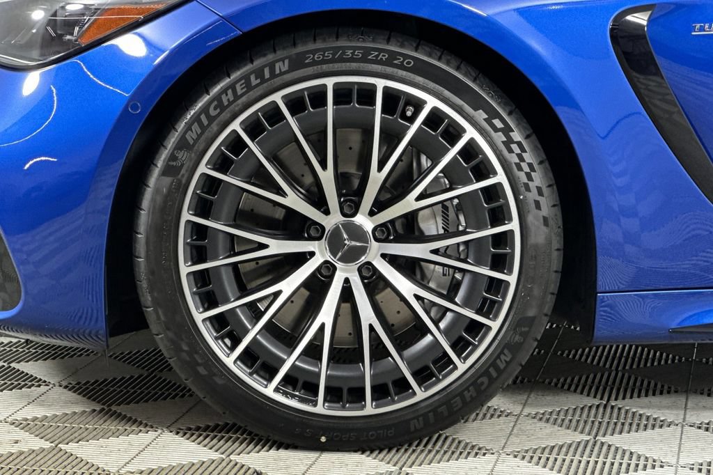 Certified 2025 Mercedes-Benz CLE 53 AMG 4MATIC Coupe image 33