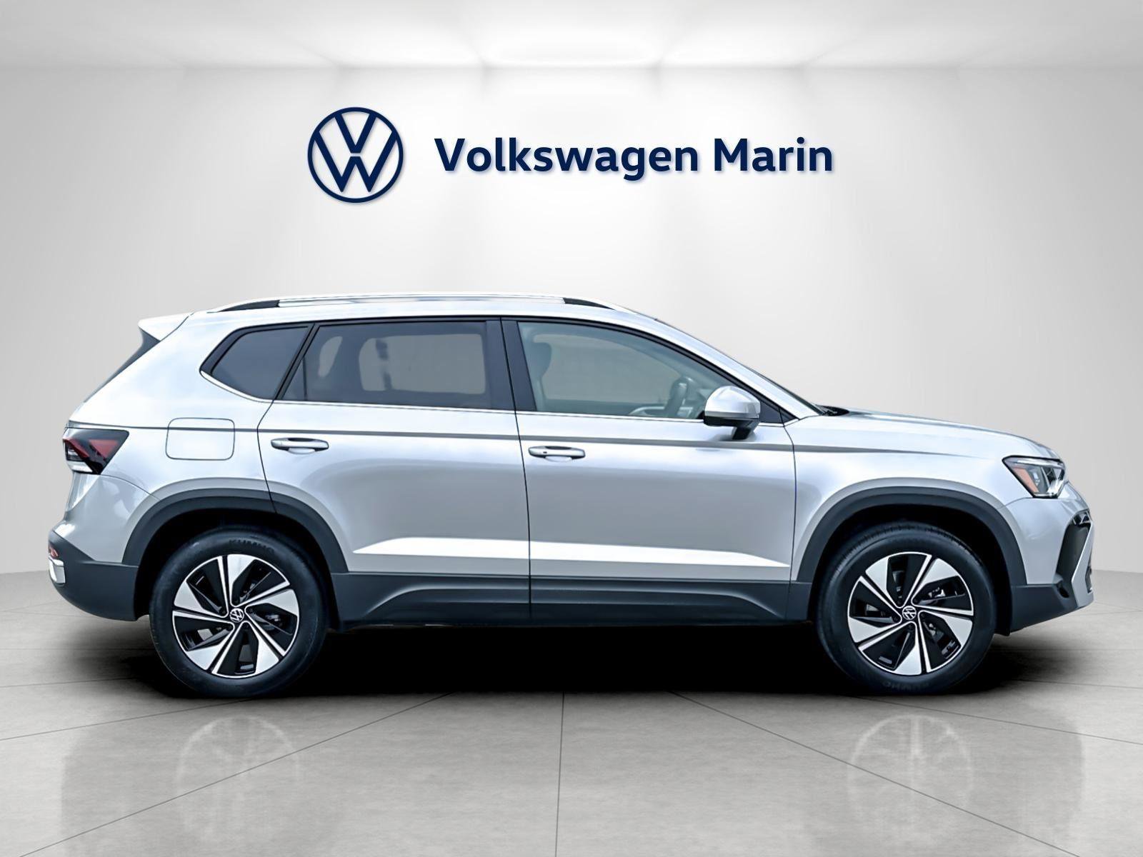New 2026 Volkswagen Taos SE image 6