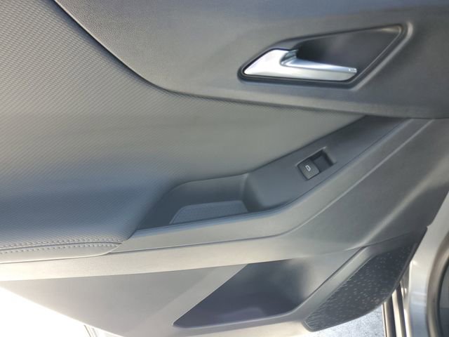 Certified 2026 Chevrolet Equinox LT w/ Midnight Edition image 12