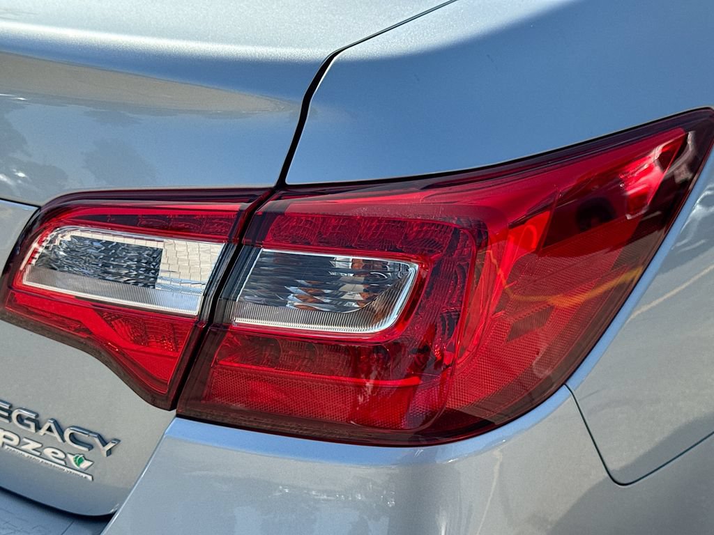 Used 2016 Subaru Legacy 2.5i Limited AWD/4WD image 33