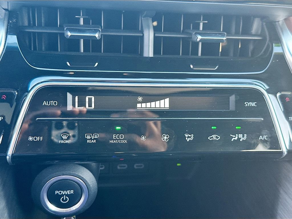 Used 2023 Toyota Venza Limited image 15