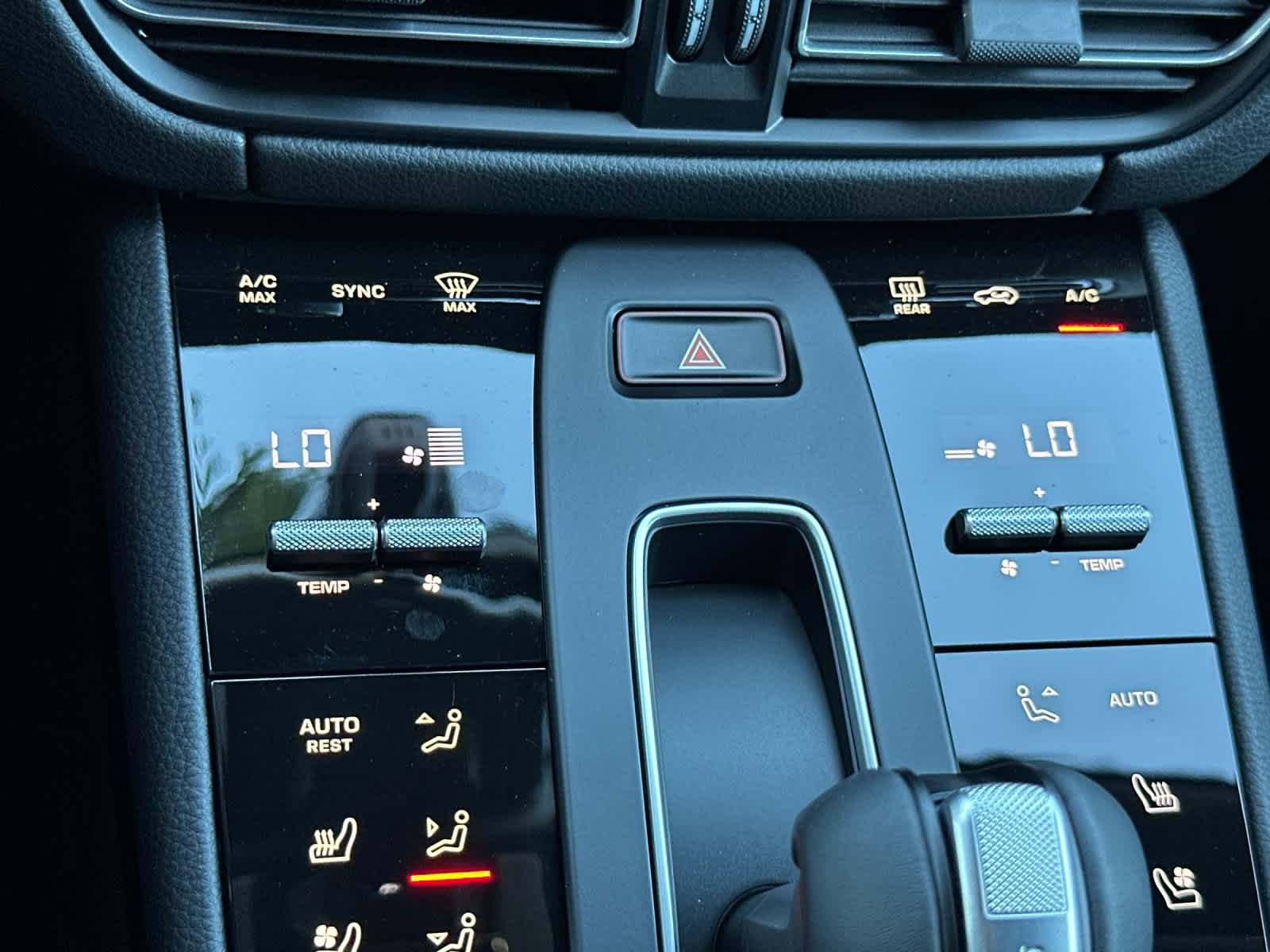 New 2026 Porsche Macan AWD/4WD image 23