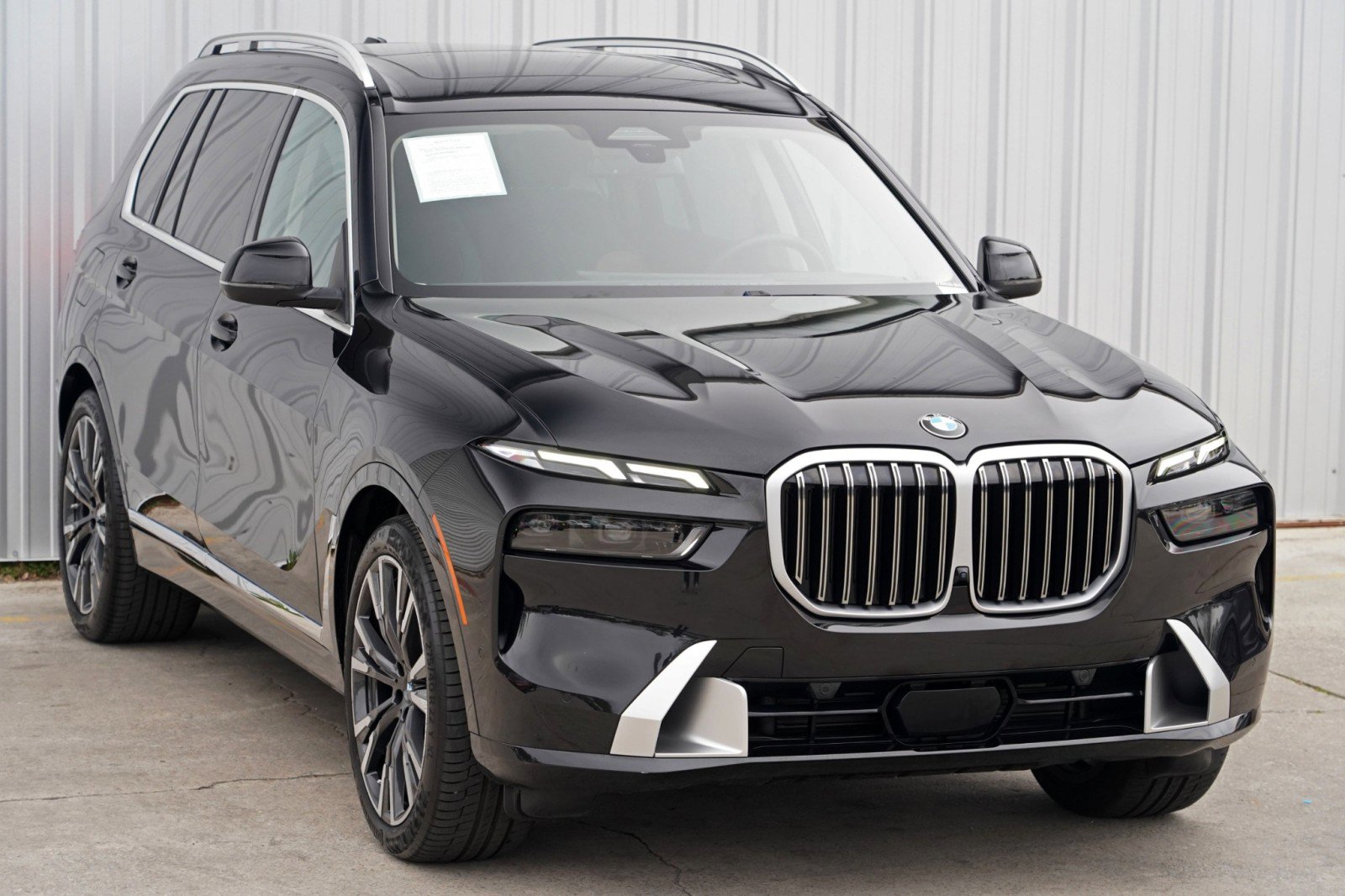 Used 2025 BMW X7 xDrive40i w/ Parking Assistance Package AWD/4WD image 59