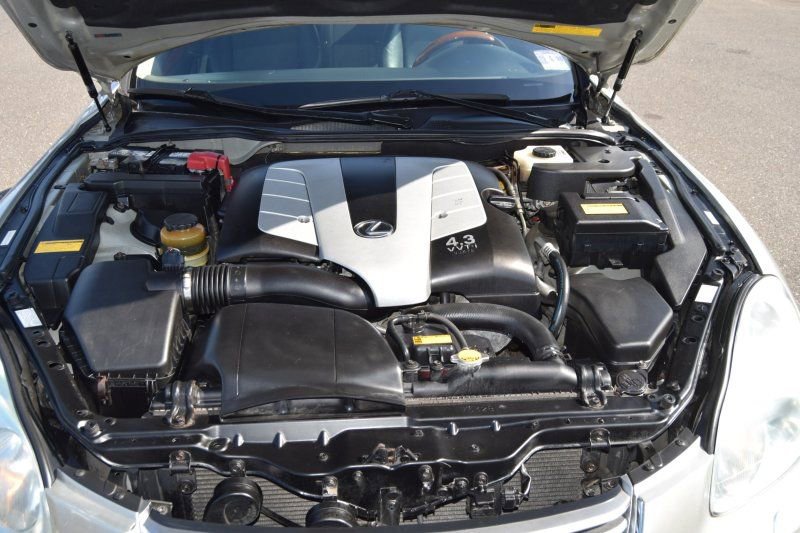 Used 2004 Lexus SC 430 Convertible image 36