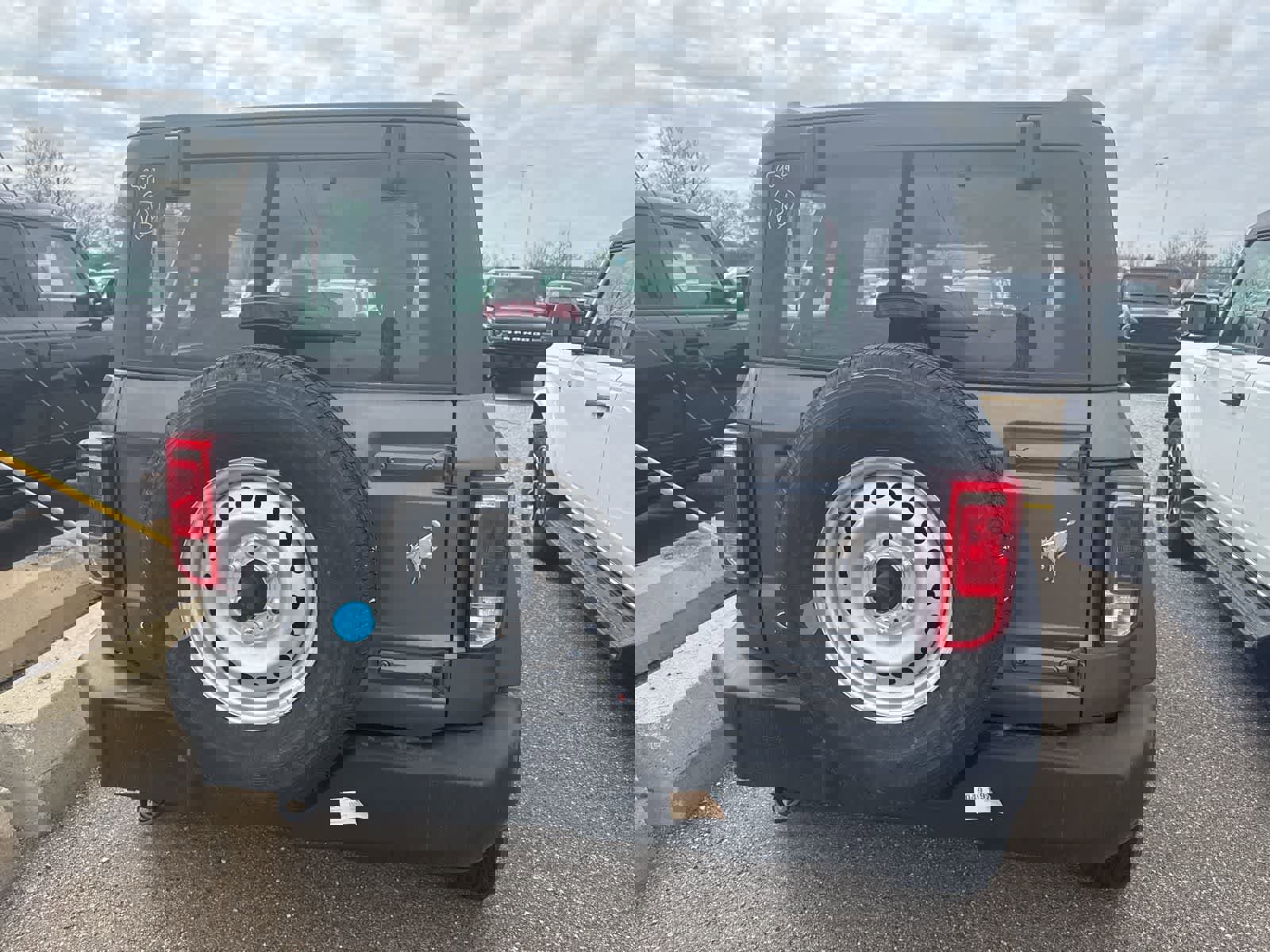 New 2026 Ford Bronco 4-Door image 14