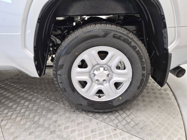 New 2026 Toyota Tundra SR image 19