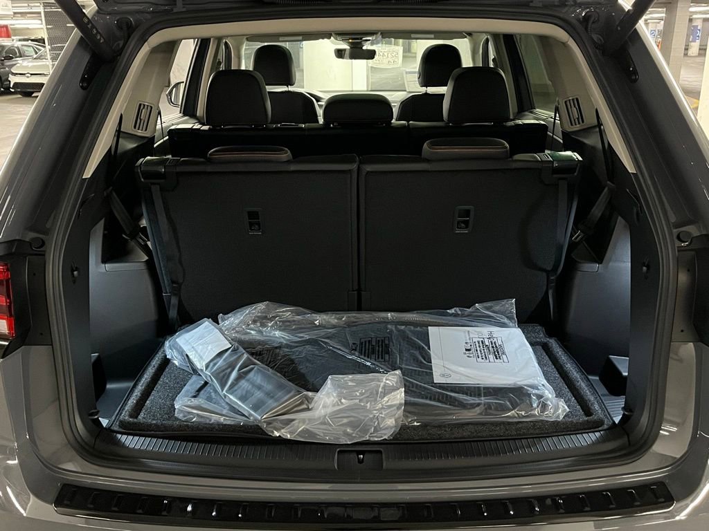 New 2026 Volkswagen Atlas Peak Edition image 39