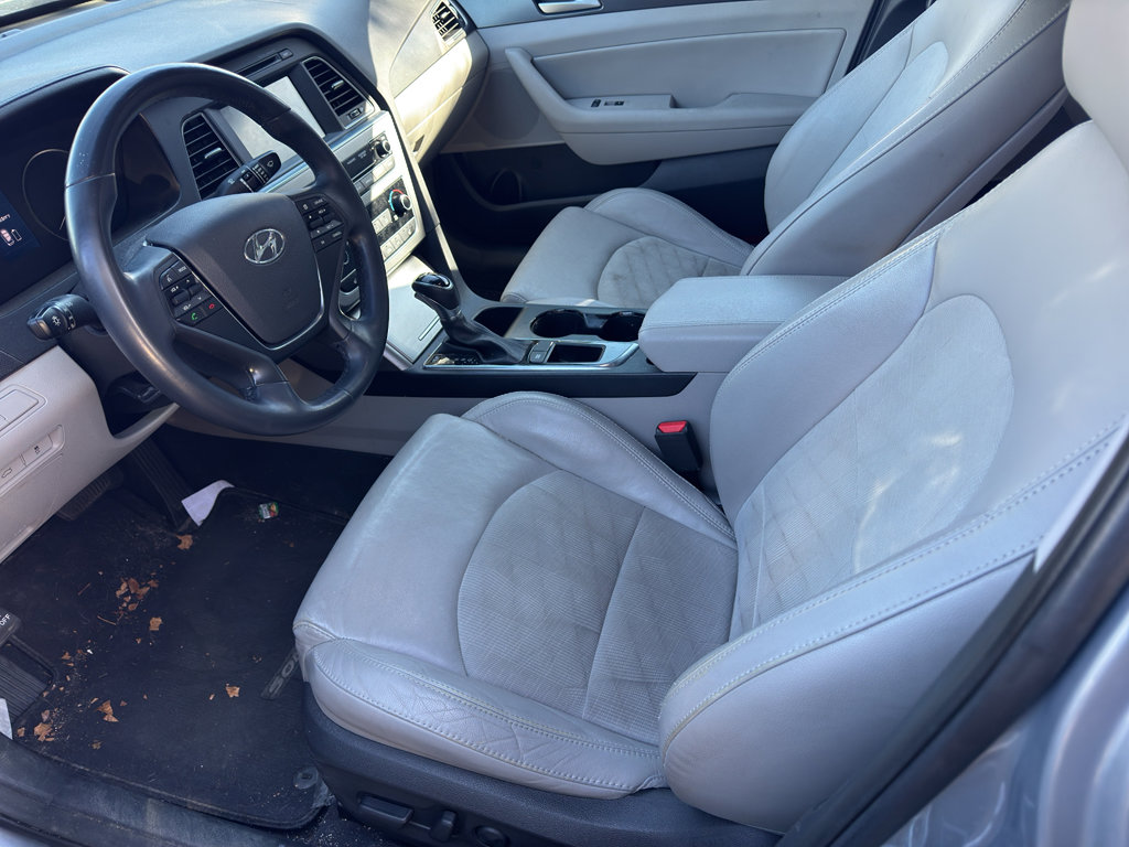 Used 2017 Hyundai Sonata Sport w/ Value Edition Package 02 image 3