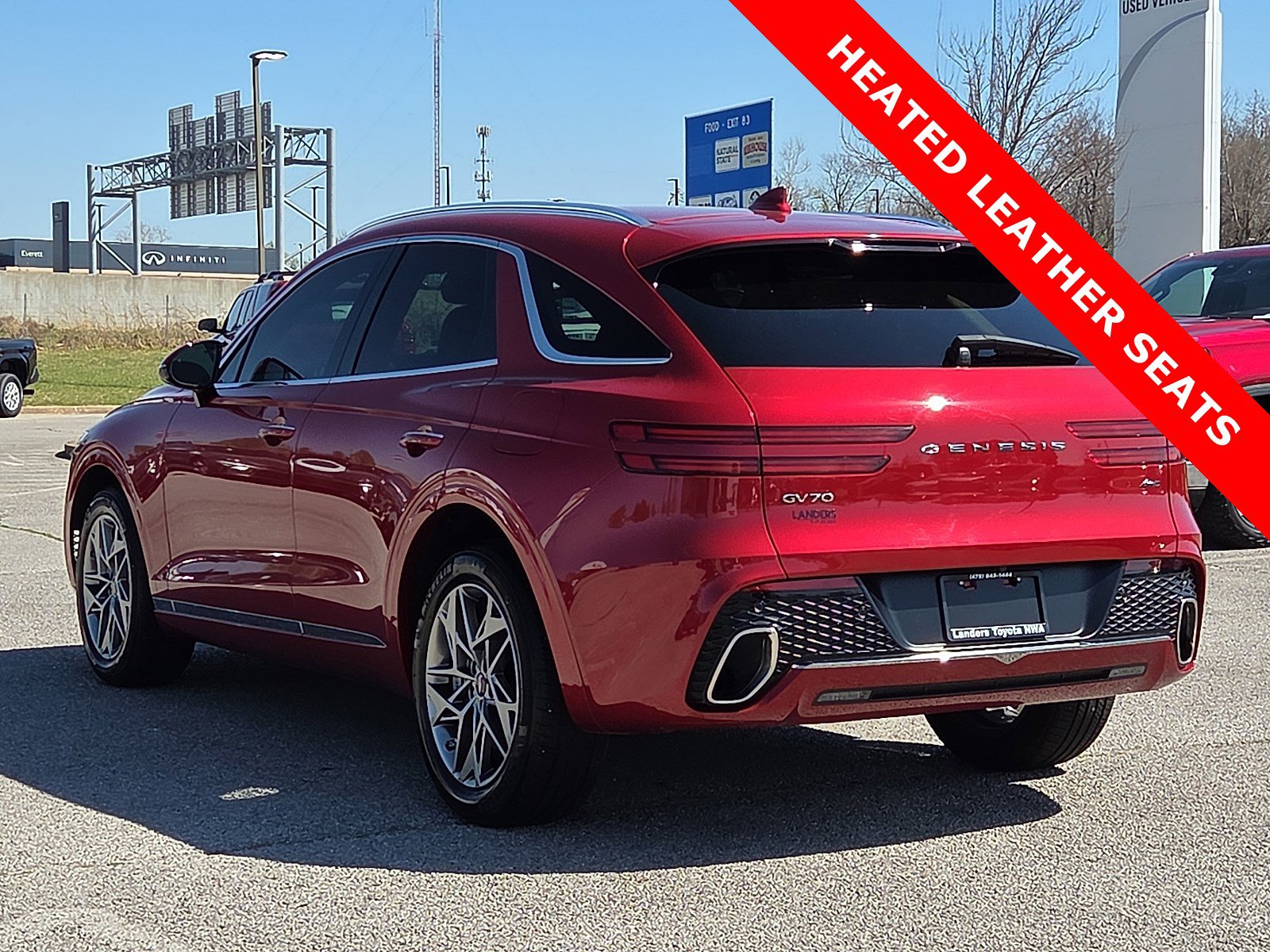 Used 2025 Genesis GV70 2.5T AWD/4WD image 4