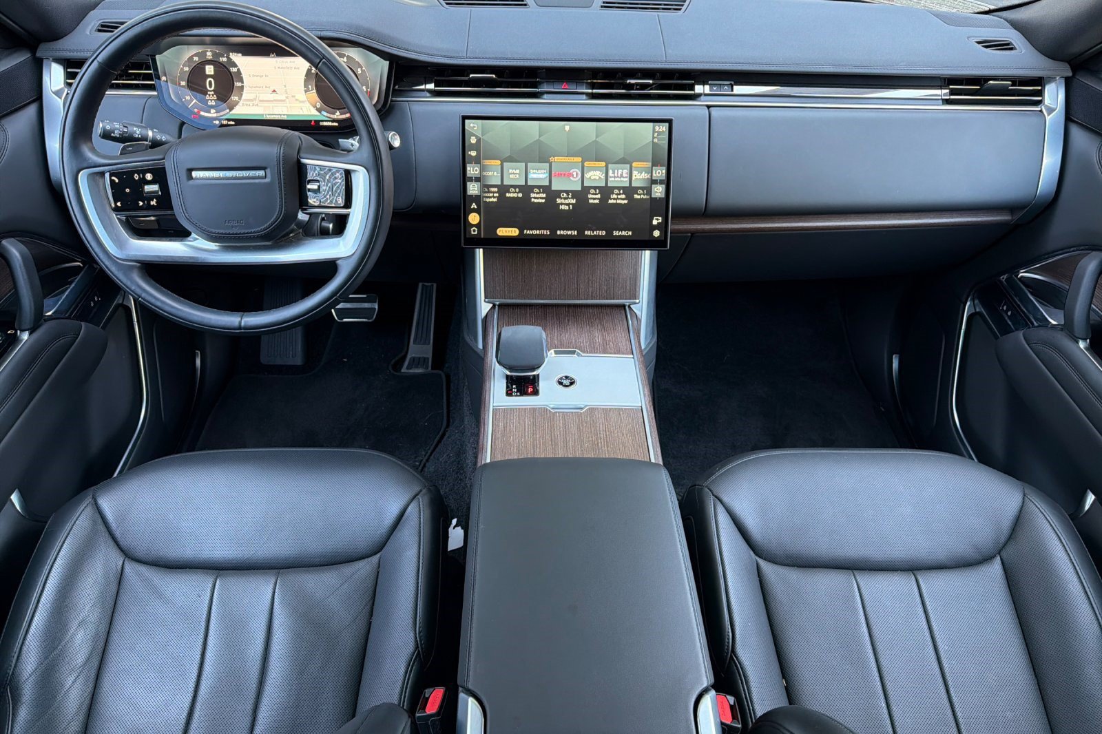 Used 2024 Land Rover Range Rover Long Wheelbase SE AWD/4WD image 14