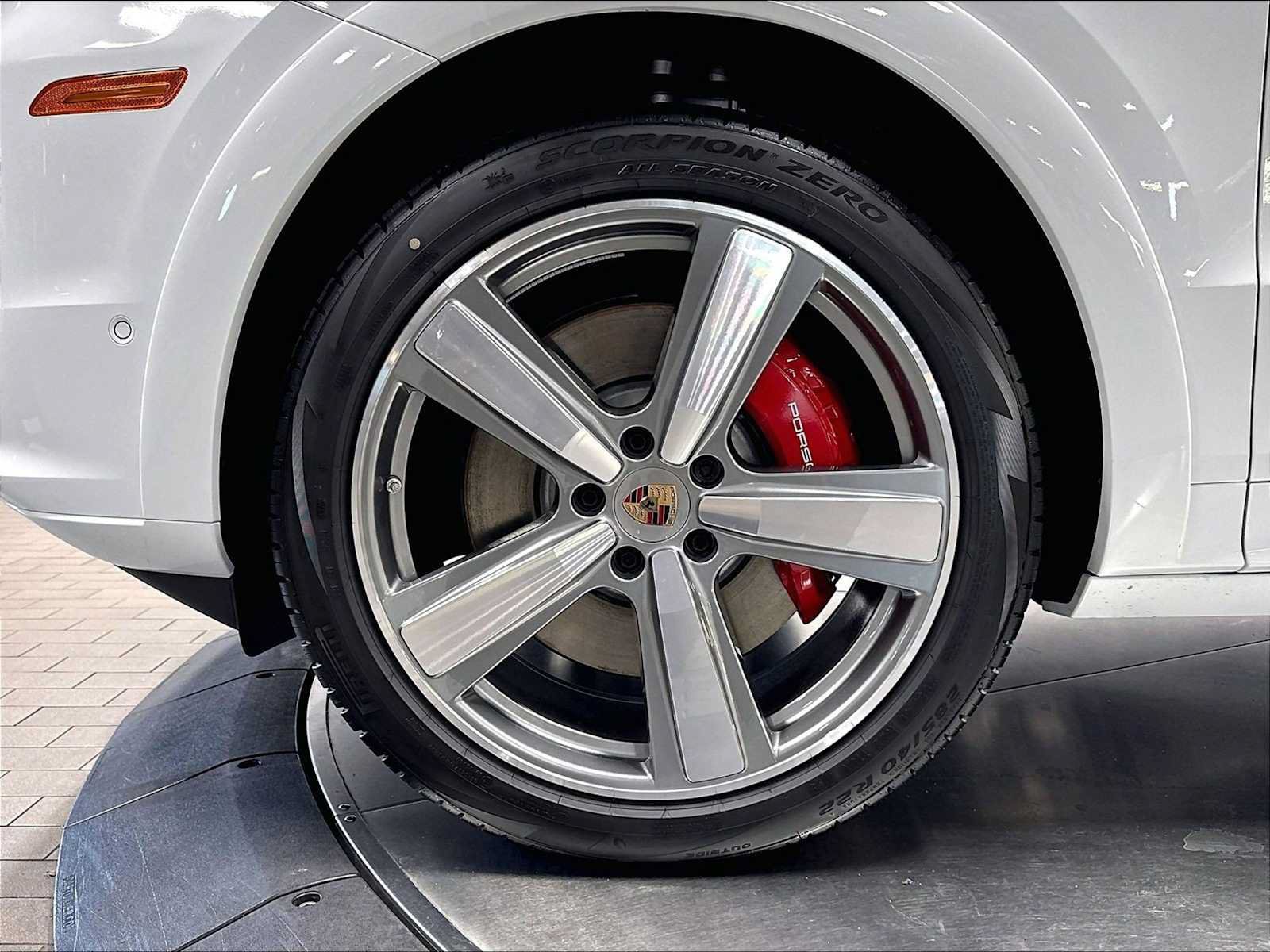 New 2026 Porsche Cayenne S AWD/4WD image 11