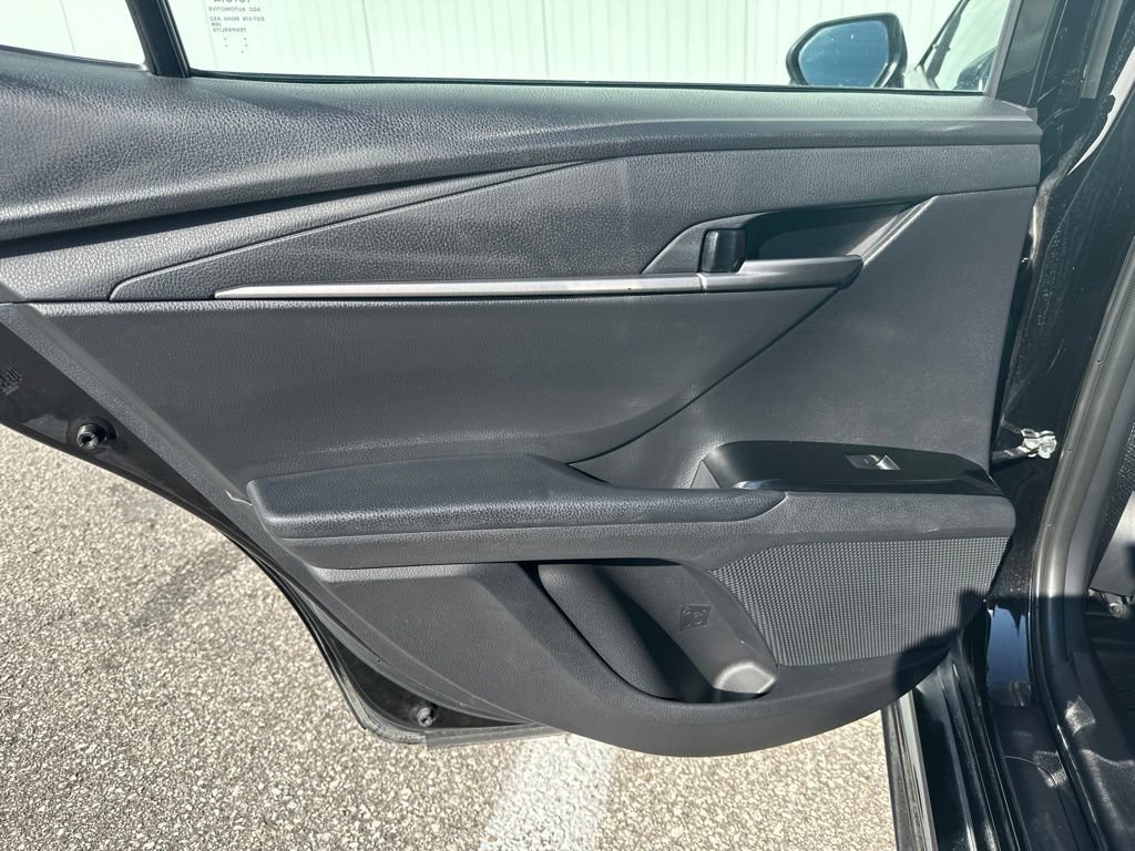 Used 2025 Toyota Camry SE w/ Multimedia Upgrade Package FWD image 18