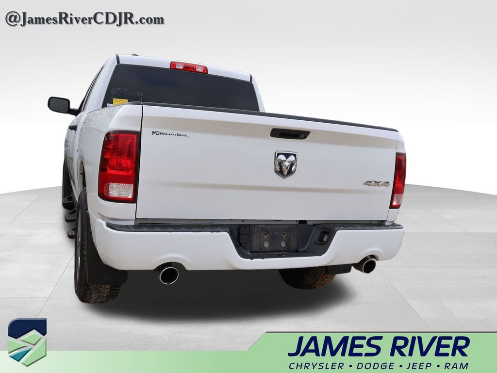 Used 2017 RAM 1500 Express AWD/4WD image 12