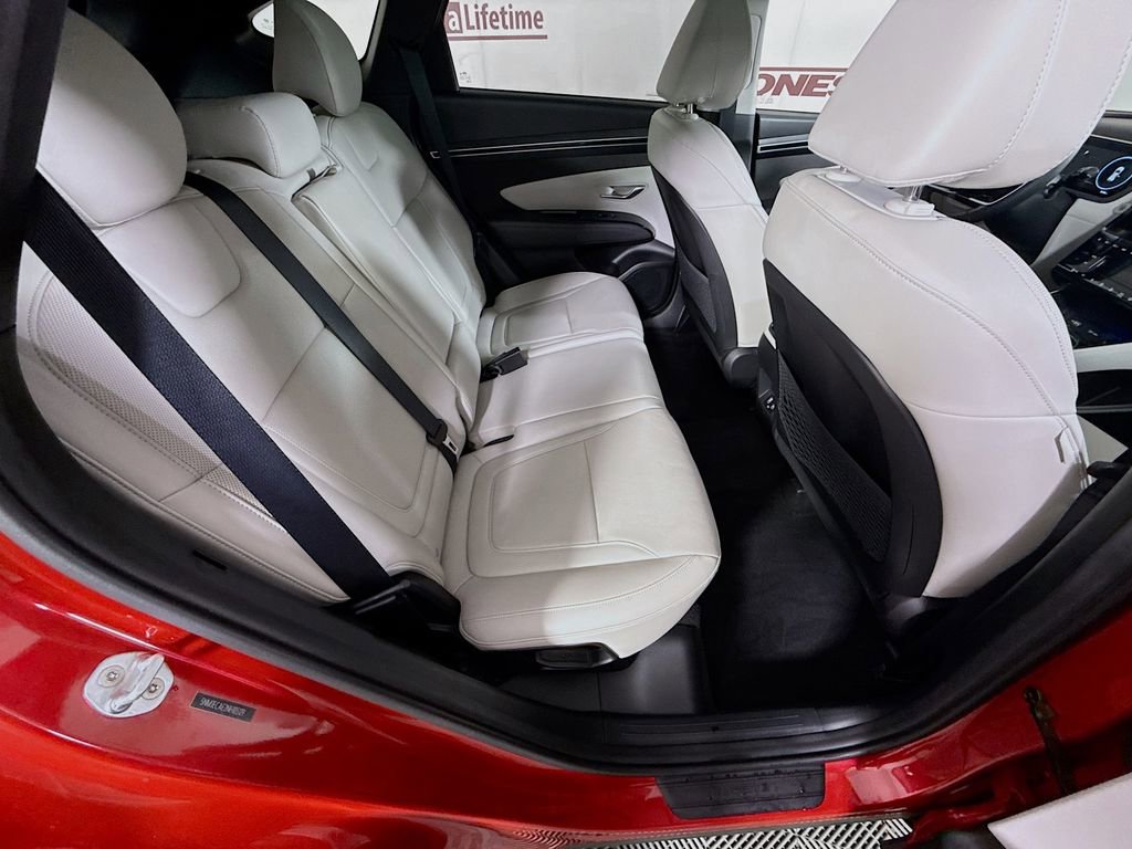 Certified 2022 Hyundai Tucson Limited AWD/4WD image 32
