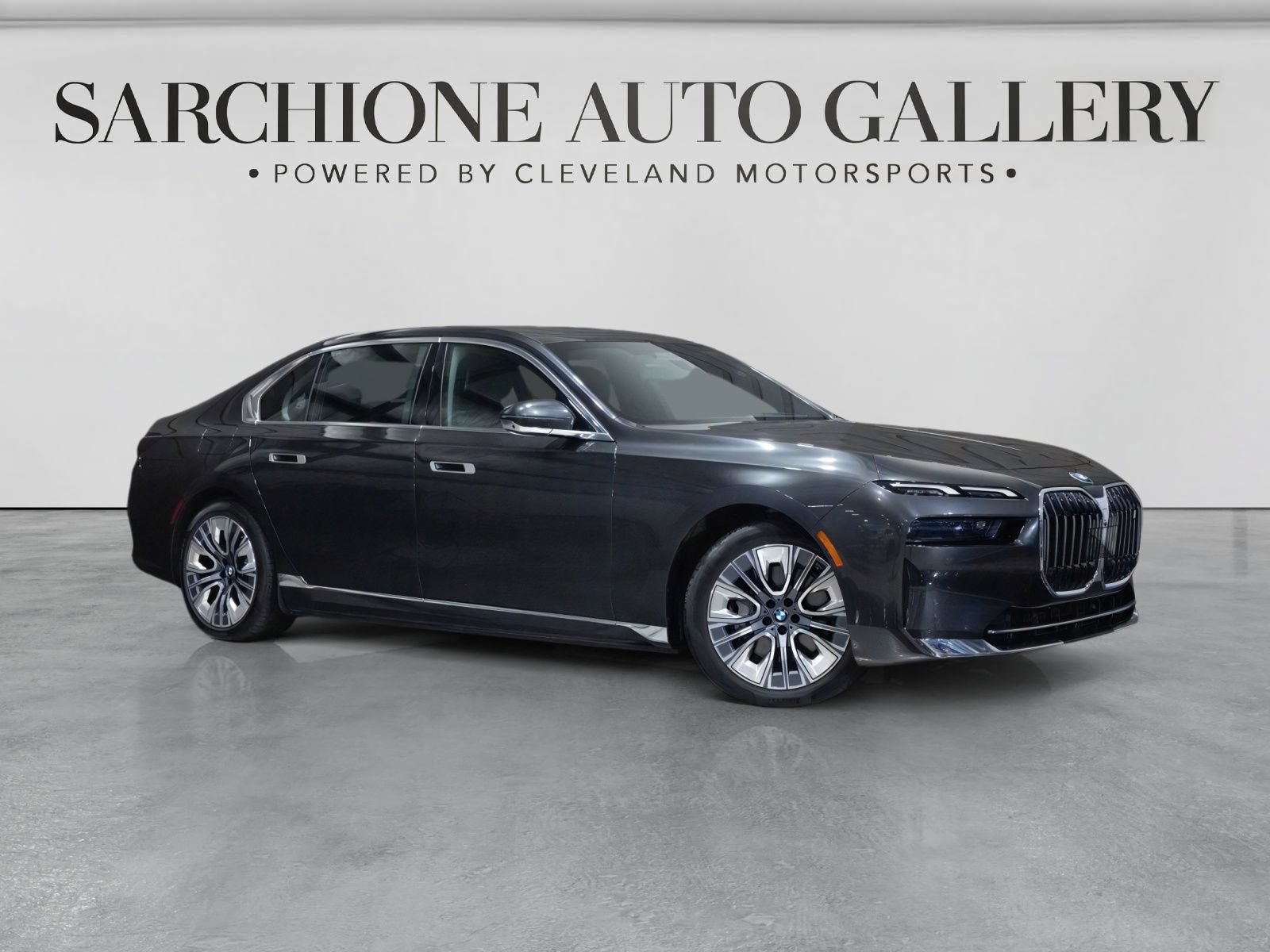 Used 2025 BMW i7 xDrive60 AWD/4WD image 1
