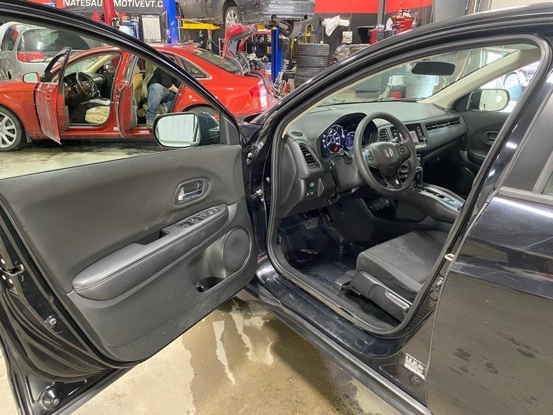 Used 2016 Honda HR-V LX image 20