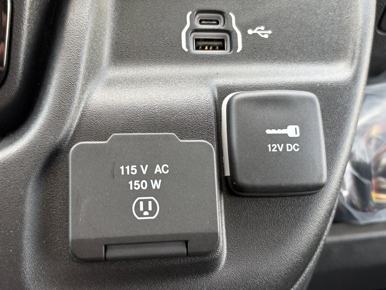 New 2026 RAM ProMaster 3500 w/ Convenience Group FWD image 19