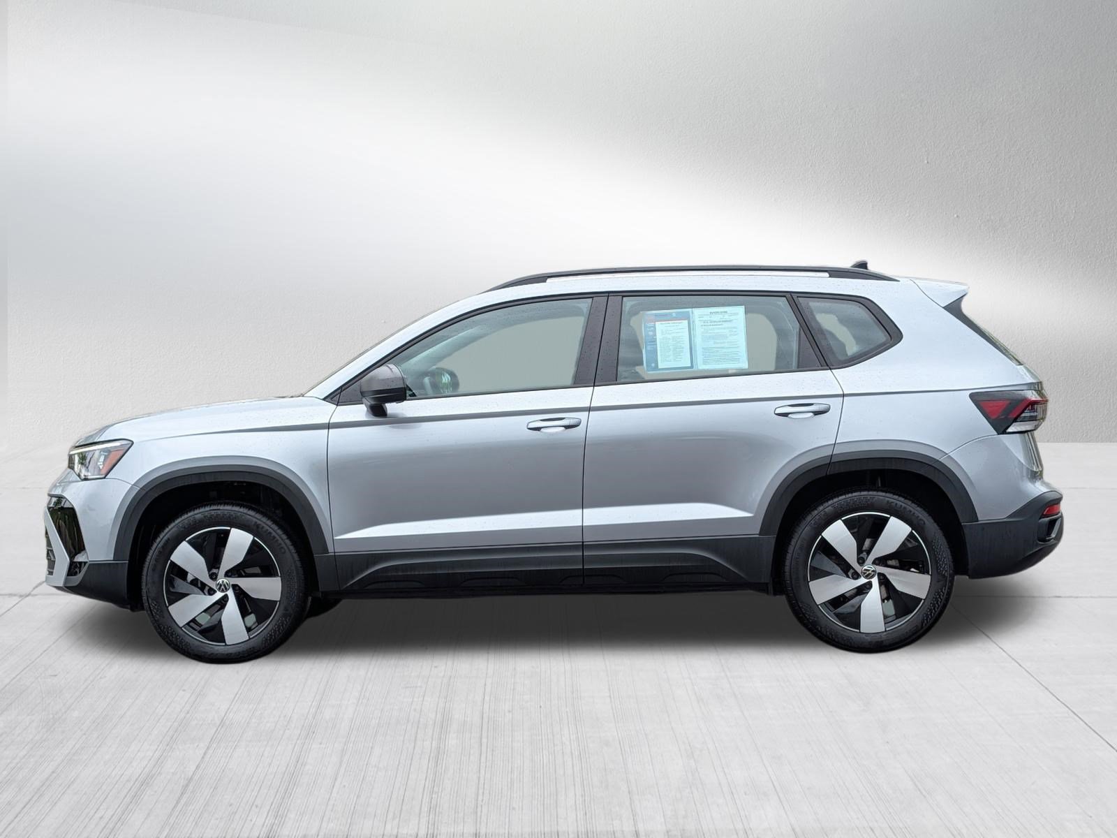 Used 2025 Volkswagen Taos S AWD/4WD image 4