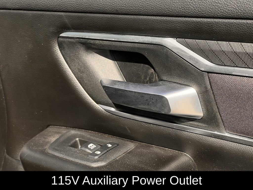 Used 2025 RAM 1500 Lone Star image 32