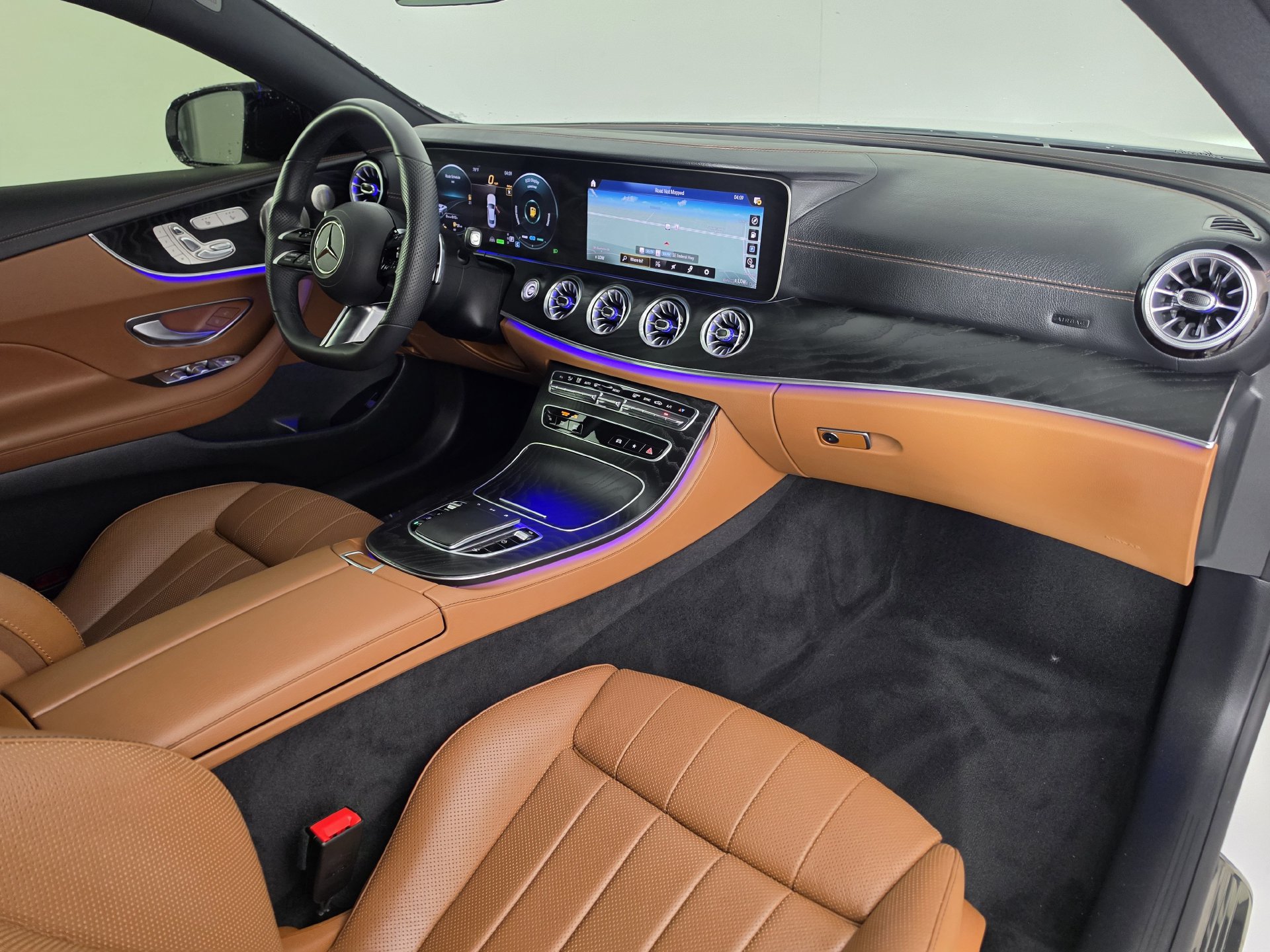 Used 2022 Mercedes-Benz E 450 Coupe image 24